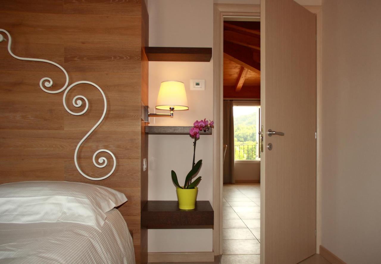 Agriturismo Corte Aurea Desenzano del Garda Ngoại thất bức ảnh