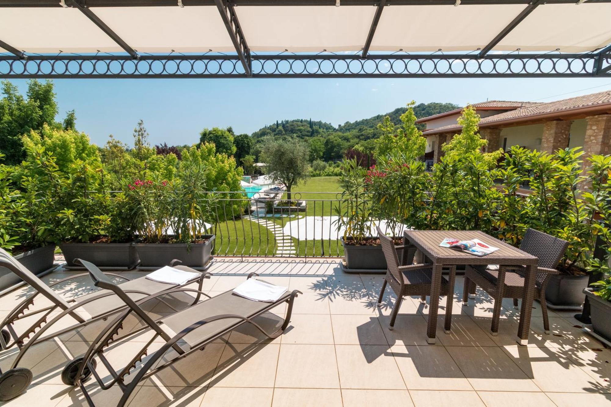 Agriturismo Corte Aurea Desenzano del Garda Ngoại thất bức ảnh