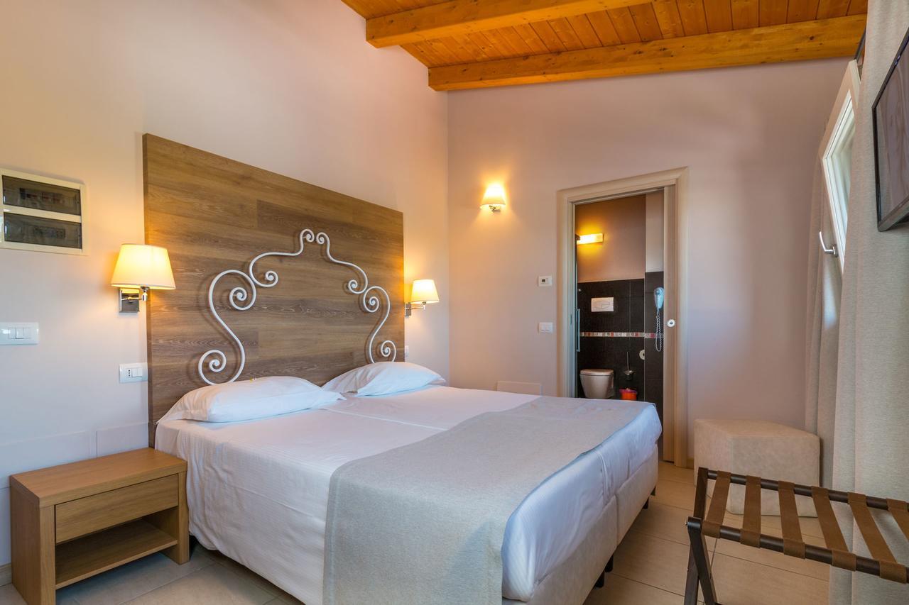 Agriturismo Corte Aurea Desenzano del Garda Ngoại thất bức ảnh