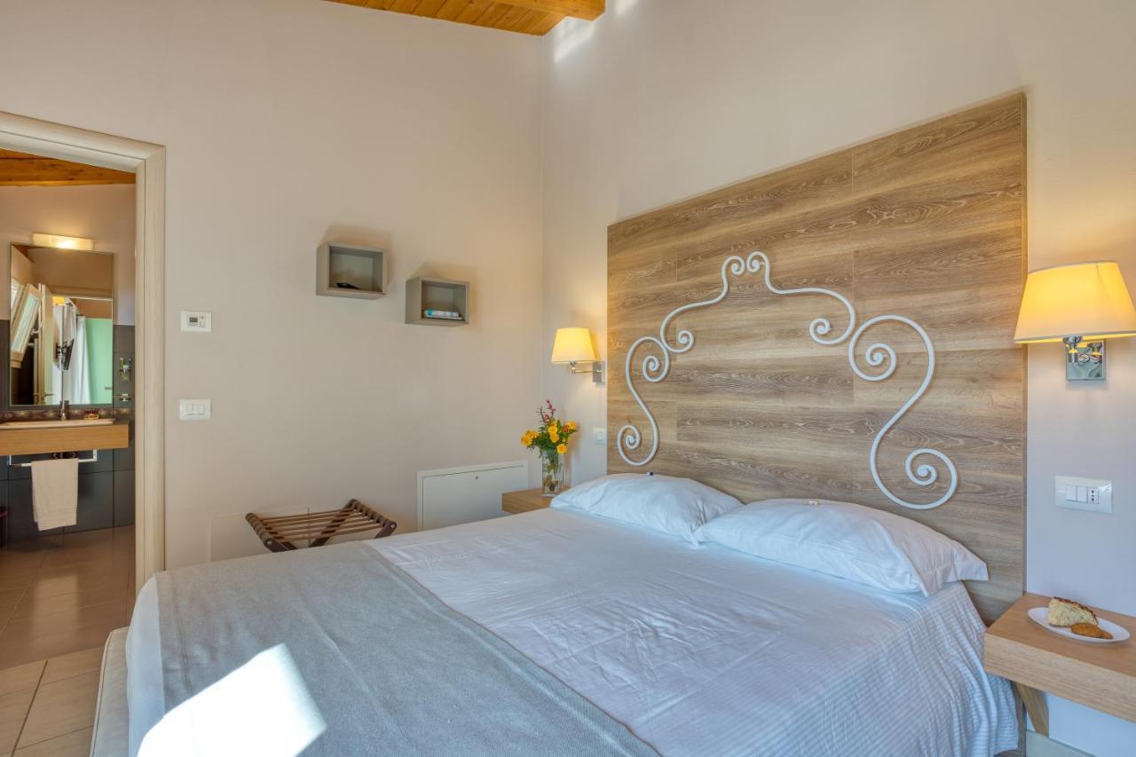 Agriturismo Corte Aurea Desenzano del Garda Ngoại thất bức ảnh